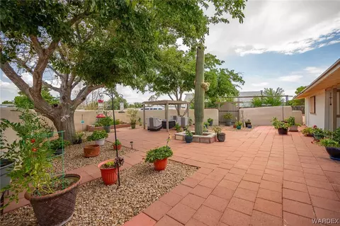 1533 E Devlin Ct, Kingman, AZ 86409 photo 8