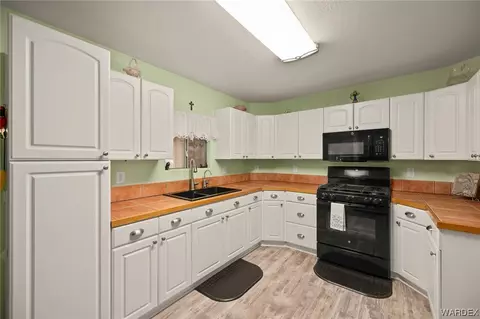 1533 E Devlin Ct, Kingman, AZ 86409 photo 15