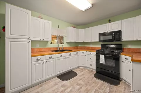 1533 E Devlin Ct, Kingman, AZ 86409 photo 16