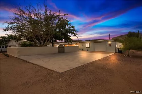 1533 E Devlin Ct, Kingman, AZ 86409 photo 2