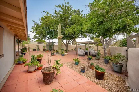 1533 E Devlin Ct, Kingman, AZ 86409 photo 5