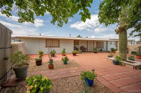 1533 E Devlin Ct, Kingman, AZ 86409