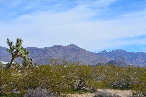 N7a Howard Road, Yucca, AZ 86438