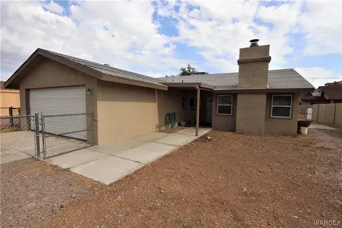 399 Patillo Dr, Bullhead City, AZ 86442