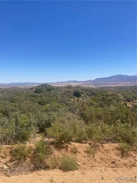 000 Quarter Horse Rd, Kingman, AZ 86401