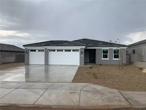 3357 Whitehead Ave, Kingman, AZ 86401