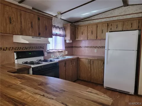 3069 E Suffock Ave, Kingman, AZ 86409 photo 4