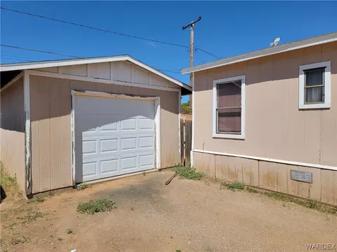 3069 E Suffock Ave, Kingman, AZ 86409 photo 2