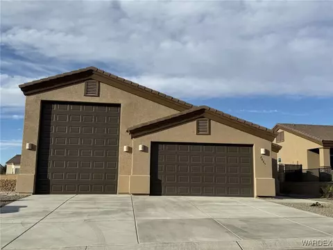 2665 Cross Timbers Trl, Bullhead City, AZ 86442