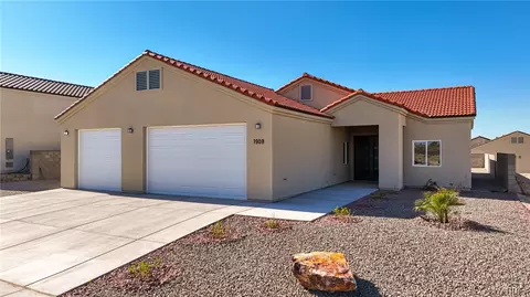 1908 E Via Aventino, Fort Mohave, AZ 86426