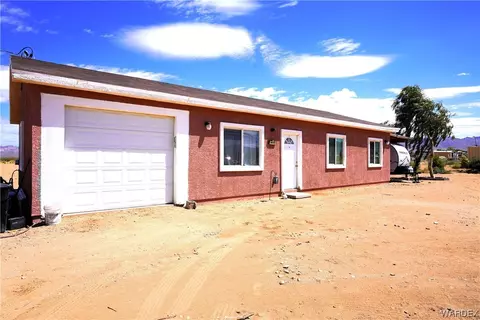 8643 W Sixth St, Dolan Springs, AZ 86441