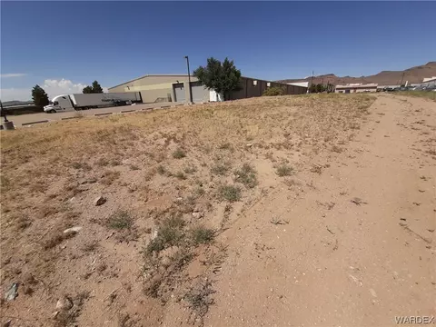 4305 N Sierra Rd, Kingman, AZ 86401