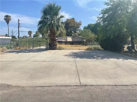246 Tanglewood Ln, Bullhead City, AZ 86442