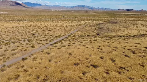 Lot 182-c W Chuar Road, Golden Valley, AZ 86413