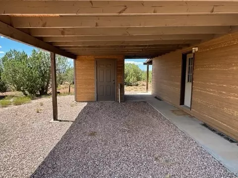 4990 N Tyree Rd, Hackberry, AZ 86411 photo 2