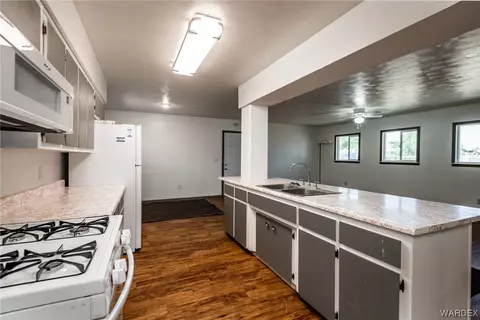 2160 E Packard Ave, Kingman, AZ 86409 photo 5