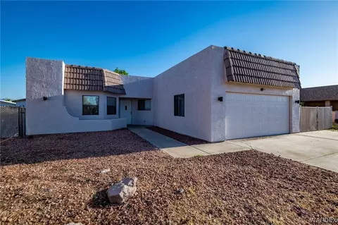 893 Brill Dr, Bullhead City, AZ 86442