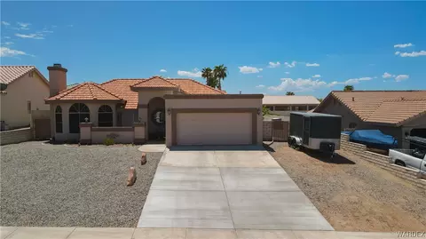 2200 Emerald River Way, Fort Mohave, AZ 86426
