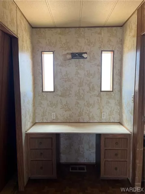 2330 E Suffock Ave, Kingman, AZ 86409 photo 7