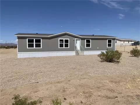 3675 N Avra Rd, Golden Valley, AZ 86413