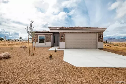 6933 E Rio Verde Dr, Kingman, AZ 86401