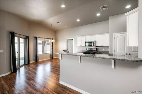 3947 E Suffock Ave, Kingman, AZ 86409 photo 4