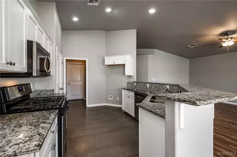3947 E Suffock Ave, Kingman, AZ 86409 photo 5