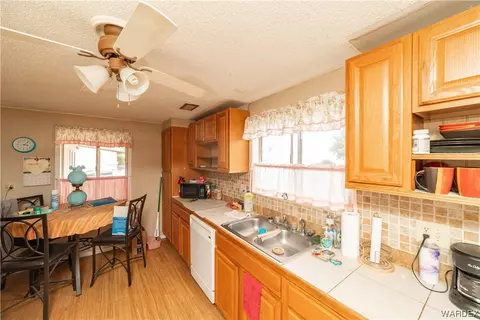 2820 E Suffock Ave, Kingman, AZ 86409 photo 13