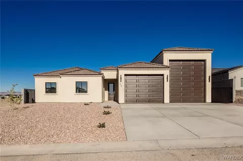 2327 Pawnee Trl, Fort Mohave, AZ 86426