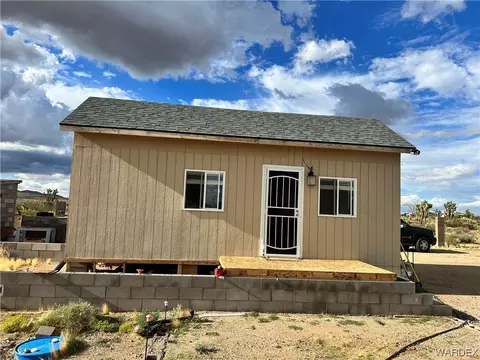 16805 N Lakeside Dr, Dolan Springs, AZ 86441