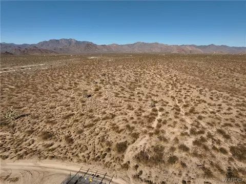 0 Ray Rd, Yucca, AZ 86438