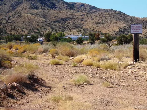 9800 E Bullet Ct, Hackberry, AZ 86411 photo 2