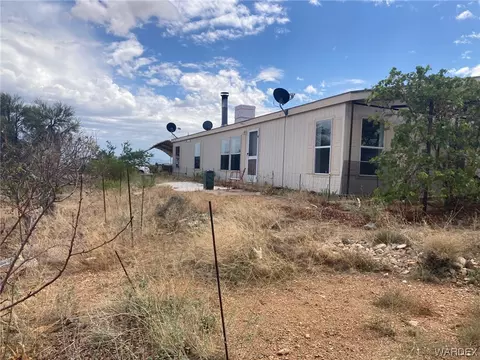 9800 E Bullet Ct, Hackberry, AZ 86411 photo 3