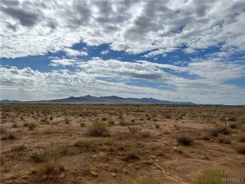 142 E B E Brooks Blvd # A, Kingman, AZ 86409 photo 2