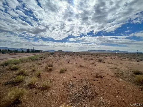 142 E B E Brooks Blvd # A, Kingman, AZ 86409 photo 15