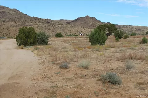 0000 N Hoover Rd, Golden Valley, AZ 86413