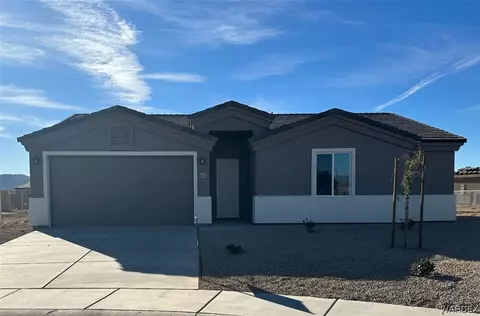 483 S San Ignacio Way, Golden Valley, AZ 86413