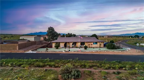 7922 E Saddleback Dr, Kingman, AZ 86401