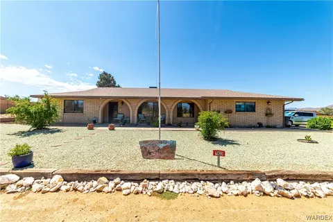7922 E Saddleback Dr, Kingman, AZ 86401 photo 5