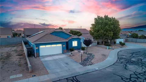 2069 Robert Mitchum Dr, Kingman, AZ 86409