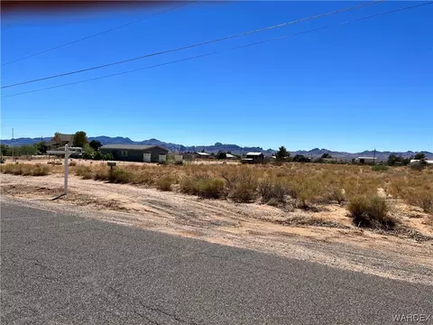000 S Santa Maria, Golden Valley, AZ 86413