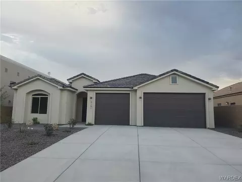 6151 S Los Lagos Ct, Fort Mohave, AZ 86426