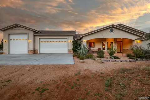 5838 N Kingman Reef Ln, Kingman, AZ 86409