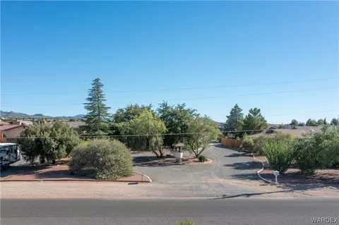 3354 Pasadena Ave, Kingman, AZ 86401 photo 2
