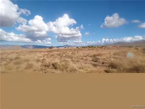 000 E Red Butte Dr, Kingman, AZ 86409 photo 9