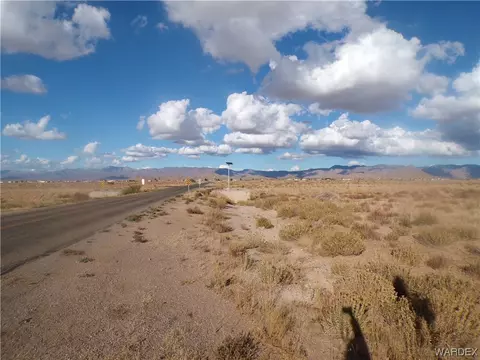 000 E Red Butte Dr, Kingman, AZ 86409 photo 8