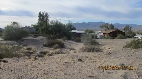 4568 E Linden Dr, Topock, AZ 86436