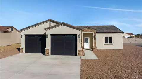 2227 E Hammer Ln, Fort Mohave, AZ 86426