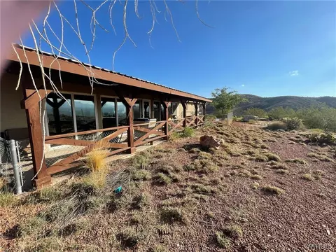 6130 S New Water Well Rd, Kingman, AZ 86401