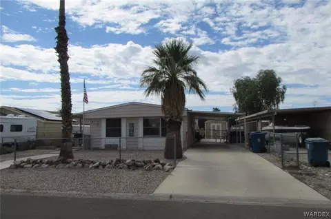 814 Roadrunner Dr, Bullhead City, AZ 86442